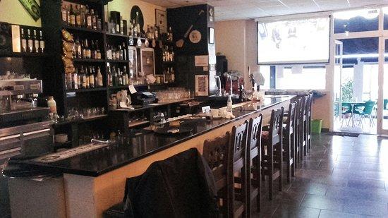 Milos Bar