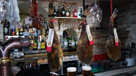 Bar Cicuta