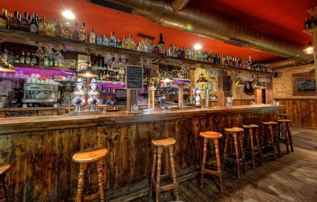 Woodstock Bar