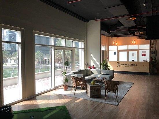 UrbanLinks Indoor Golf