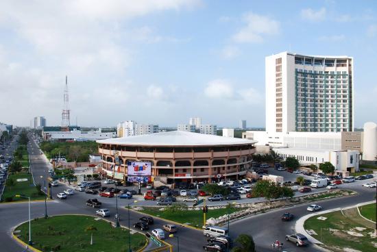 la Plaza de Toros Cancún