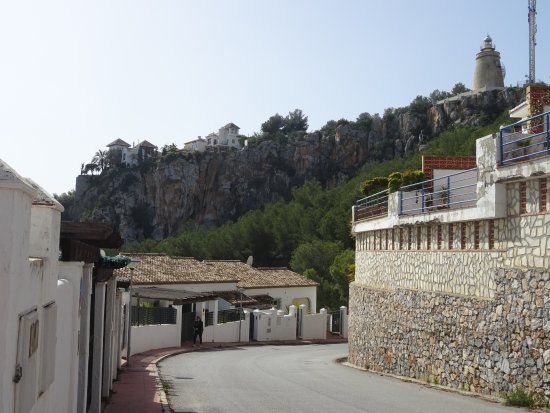 Faro de Punta de la Mona