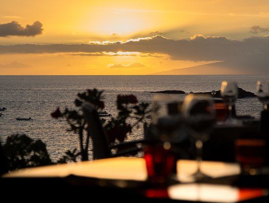 ROSSO SUL MARE Restaurant & Wine Bar